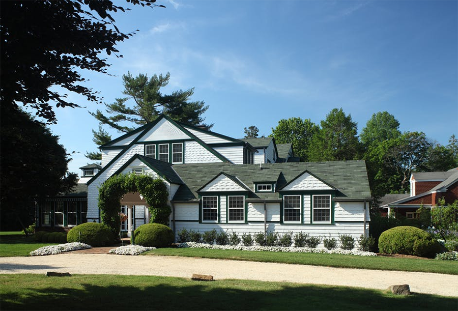 New Jersey Farmhouse, designed by architect Arthur Chabon